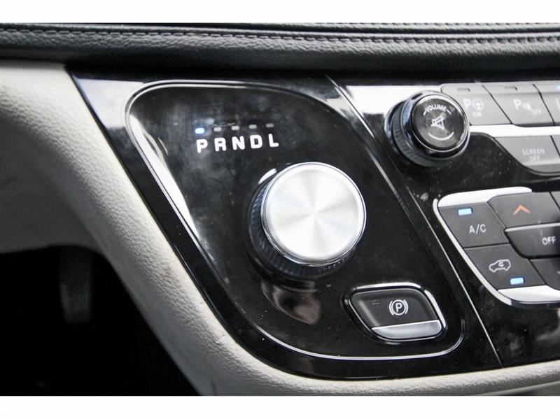 Chrysler Pacifica  2017