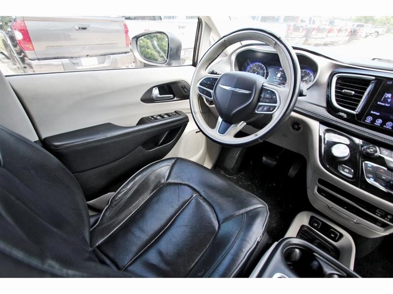 Chrysler Pacifica  2017