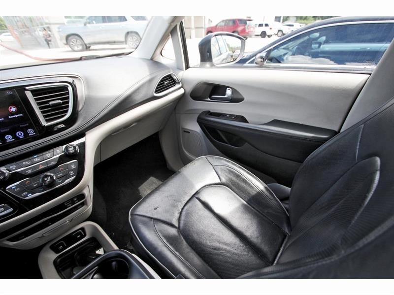 Chrysler Pacifica  2017