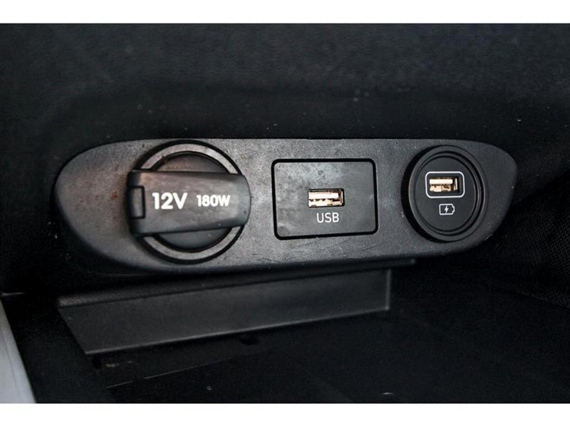 2023 Hyundai Elantra Limited photo 26