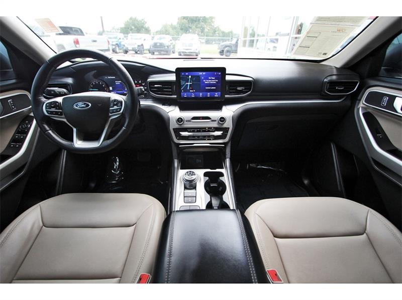 2022 Ford Explorer XLT photo 4