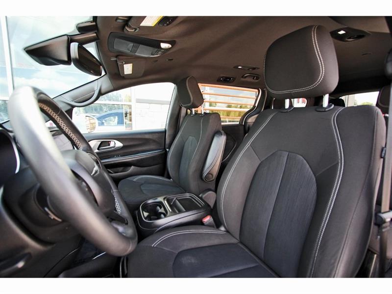 Chrysler Pacifica  2022