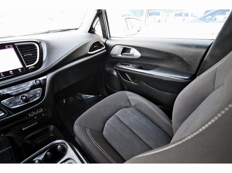 Chrysler Pacifica  2022