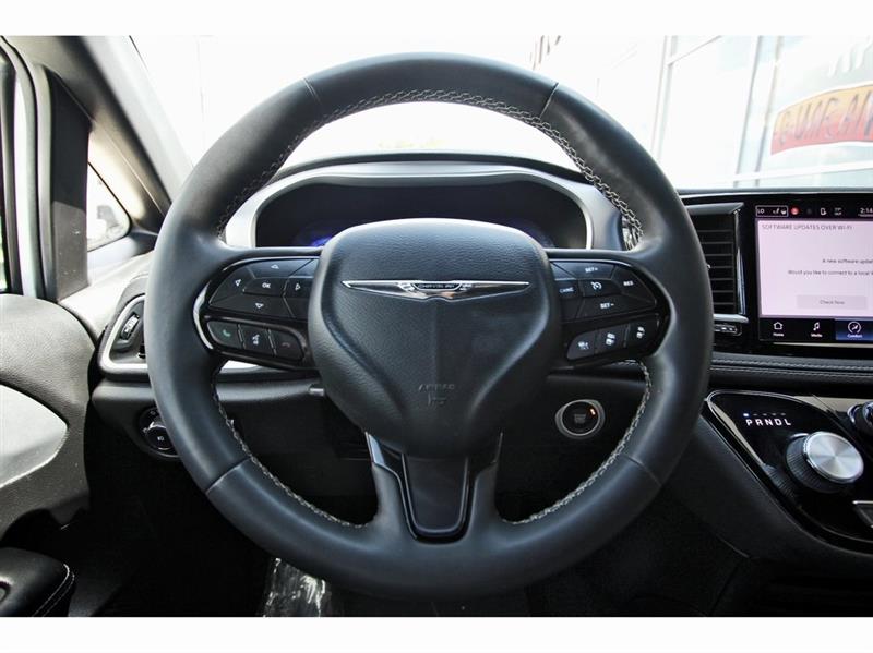 Chrysler Pacifica  2022