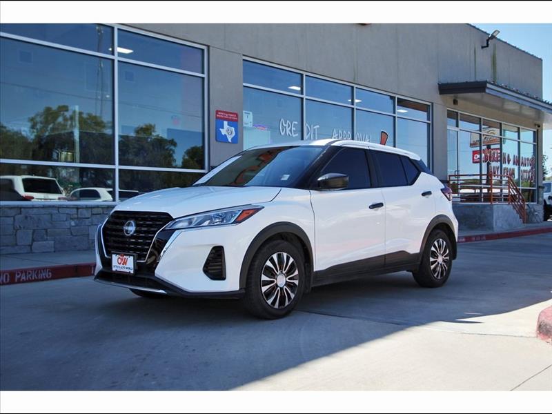 2022 Nissan Kicks S