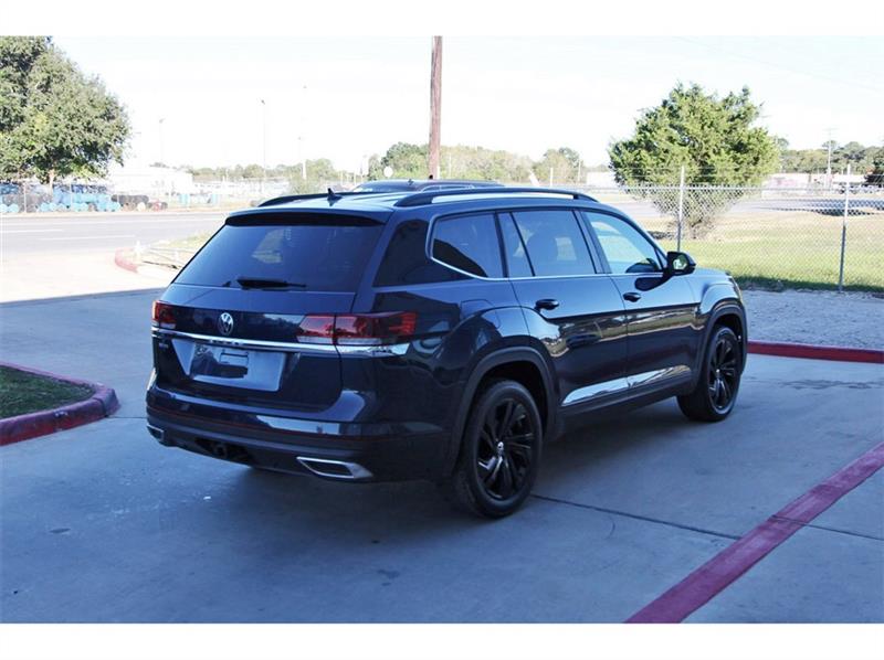 2022 Volkswagen Atlas V6 SE Technology photo 3