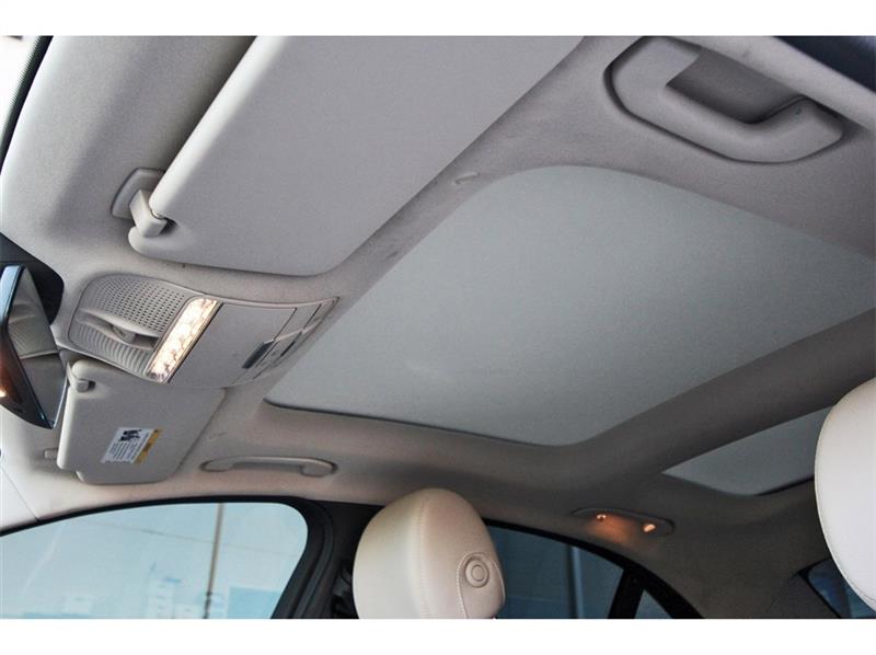 Mercedes-Benz C-Class  2021