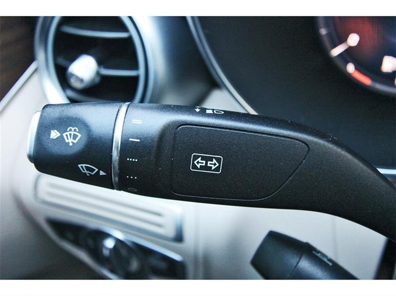 Mercedes-Benz C-Class  2021