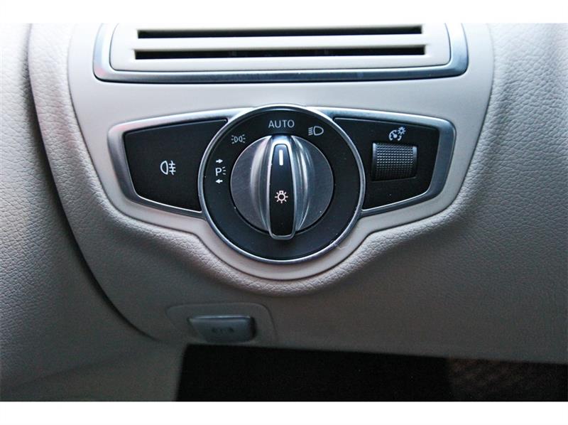 Mercedes-Benz C-Class  2021