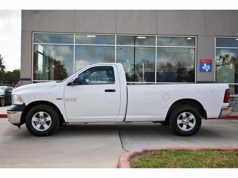 2018 Ram 1500 Tradesman photo 2