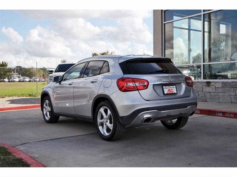 Mercedes-Benz GLA  2018