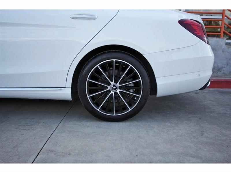 Mercedes-Benz C-Class  2021