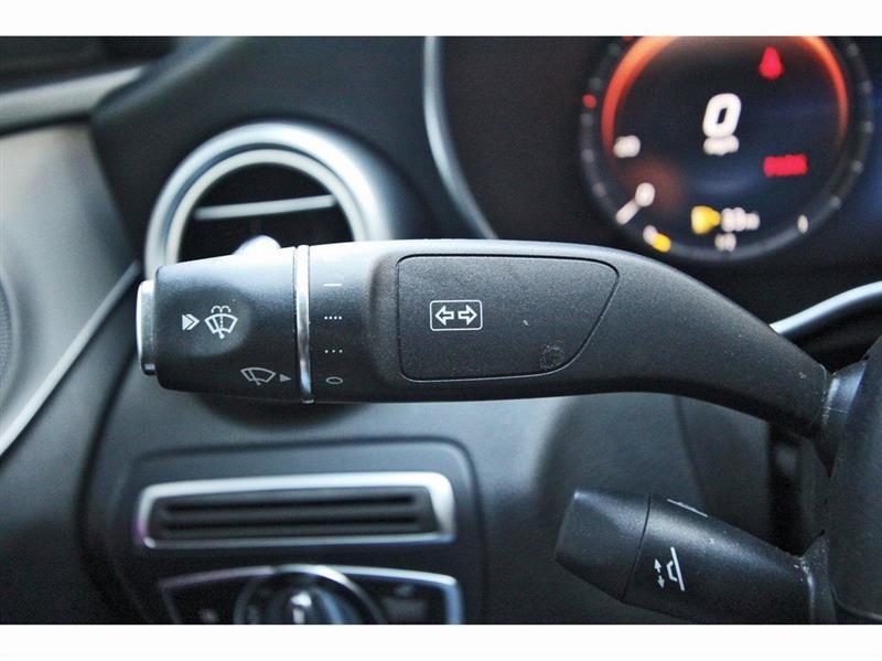 Mercedes-Benz C-Class  2021