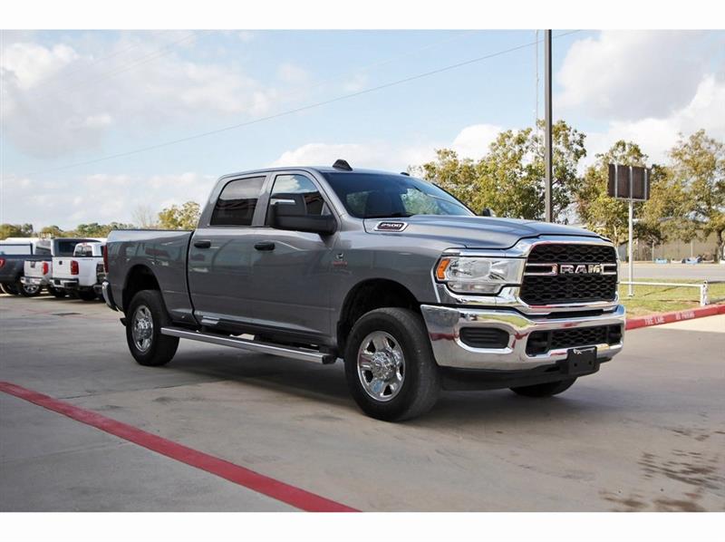 2024 Ram 2500 Tradesman photo 3