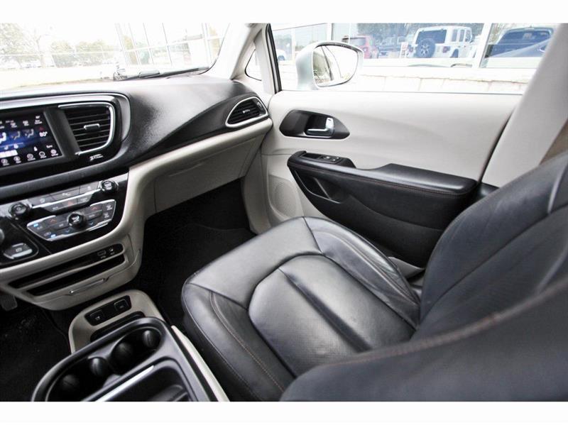 Chrysler Pacifica  2020