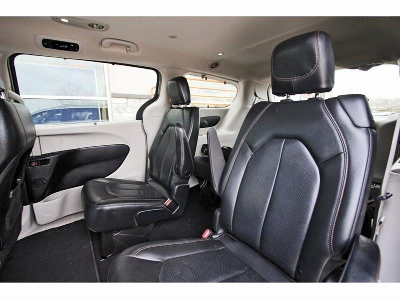 Chrysler Pacifica  2020