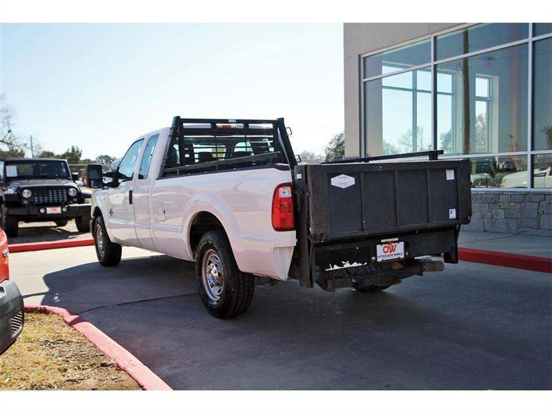 Ford Super Duty F-350 SRW  2011