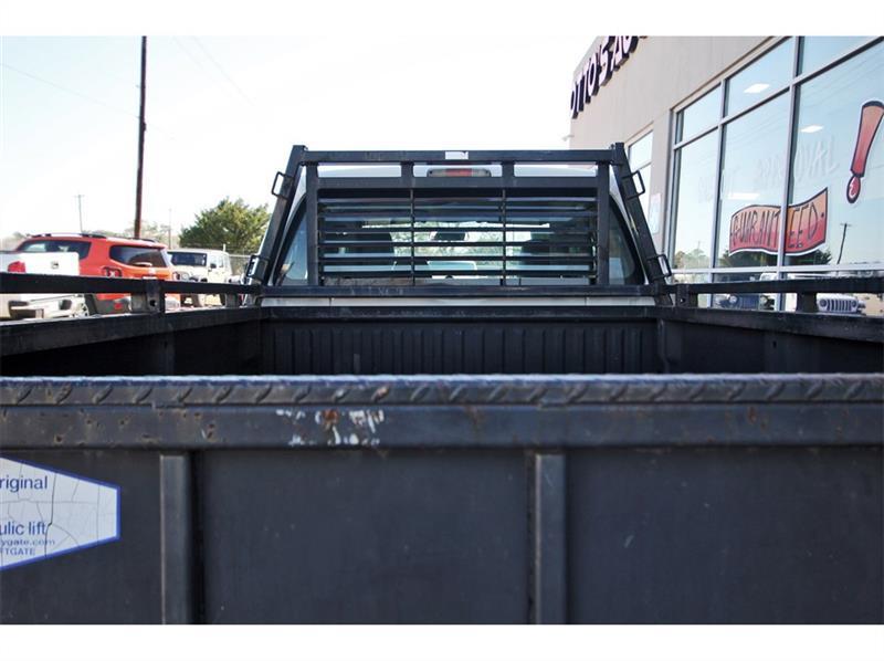 Ford Super Duty F-350 SRW  2011