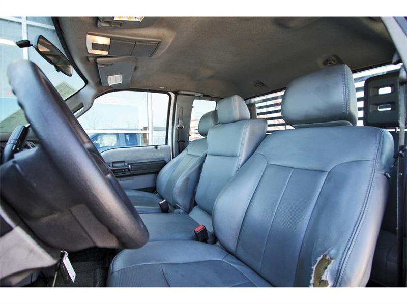 Ford Super Duty F-350 SRW  2011