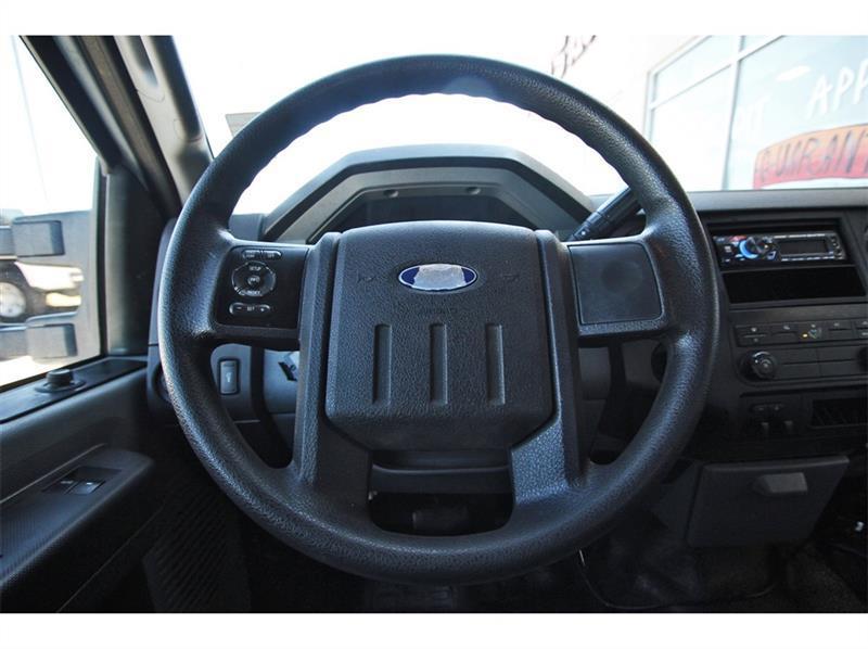 Ford Super Duty F-350 SRW  2011