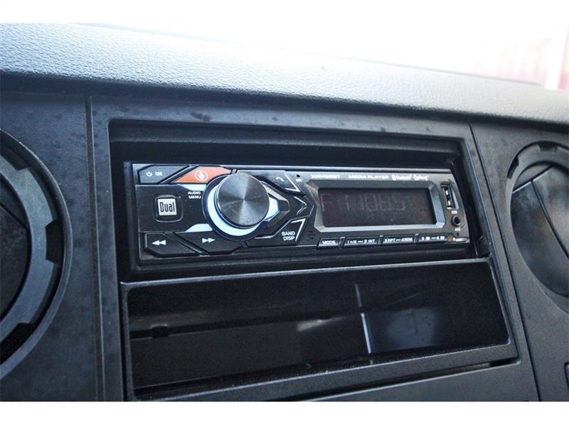 Ford Super Duty F-350 SRW  2011