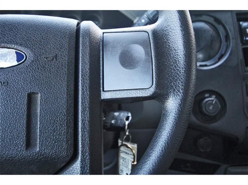 Ford Super Duty F-350 SRW  2011