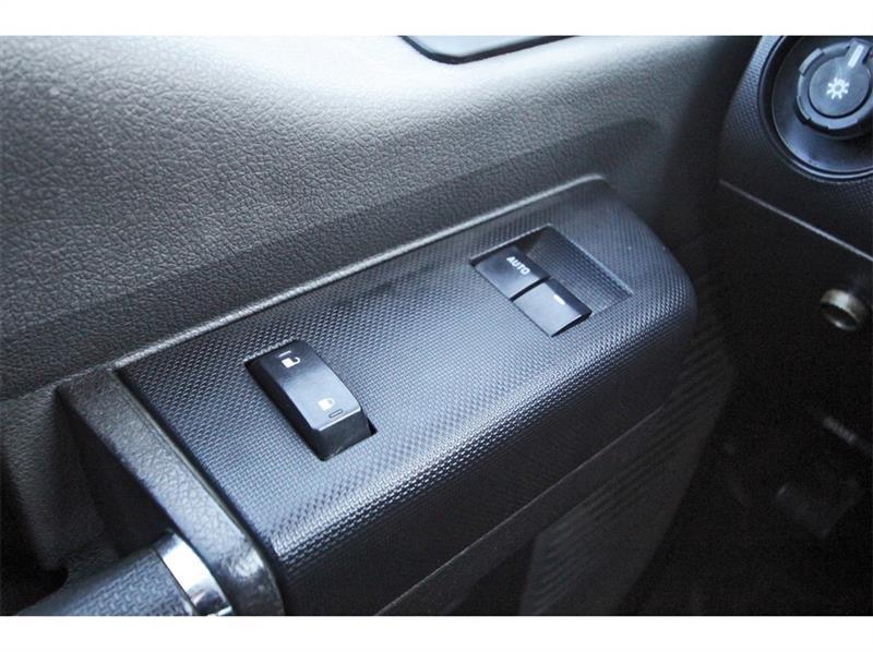 Ford Super Duty F-350 SRW  2011