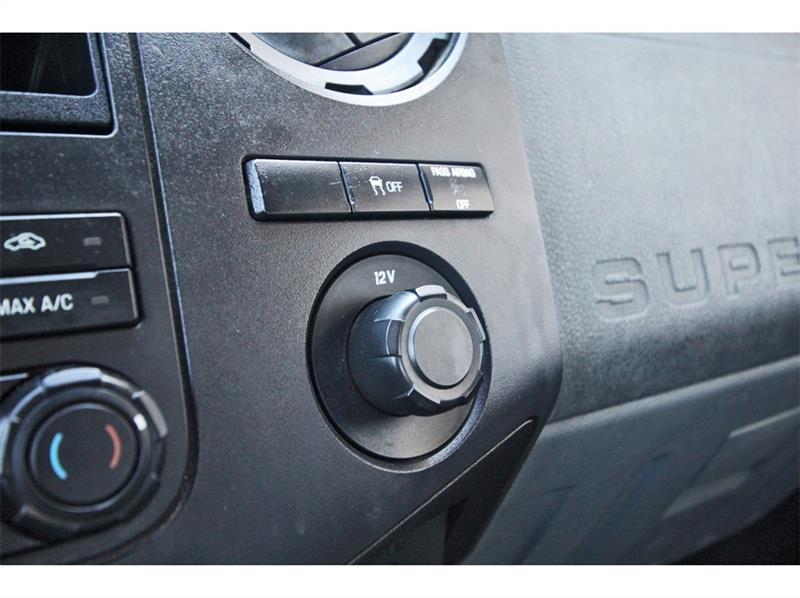 Ford Super Duty F-350 SRW  2011