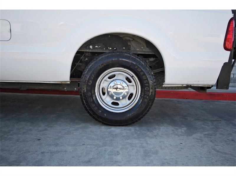 Ford Super Duty F-350 SRW  2011