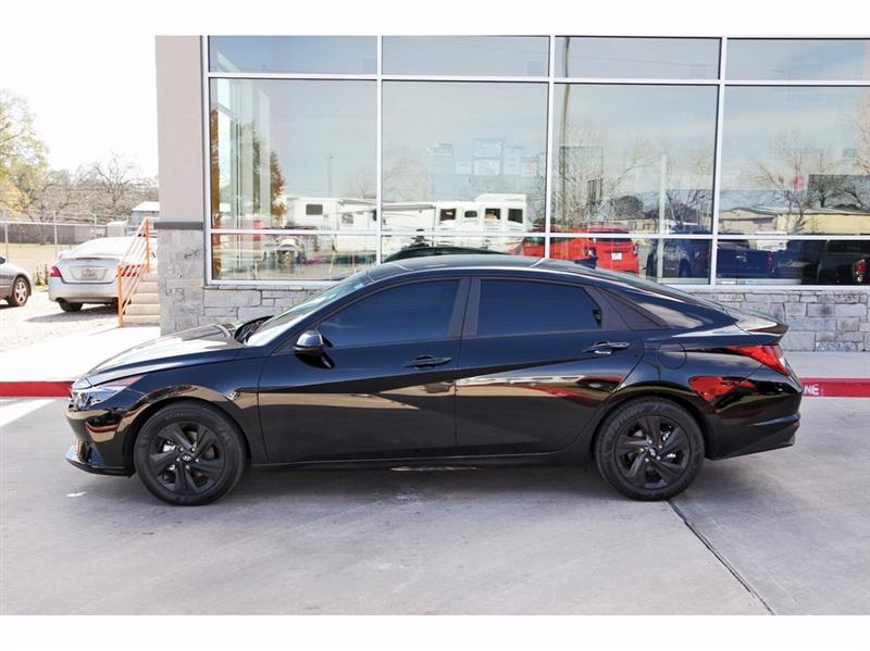 Hyundai Elantra Hybrid  2023