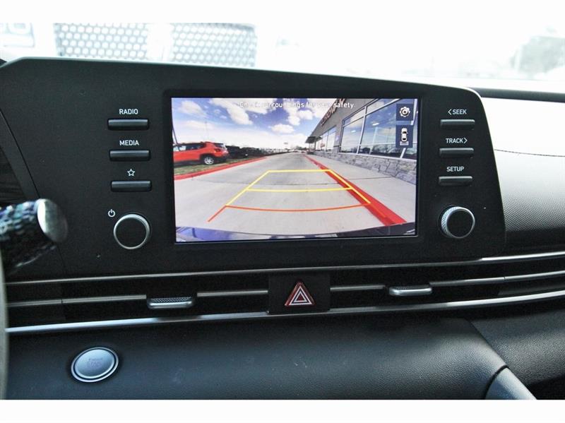 Hyundai Elantra Hybrid  2023