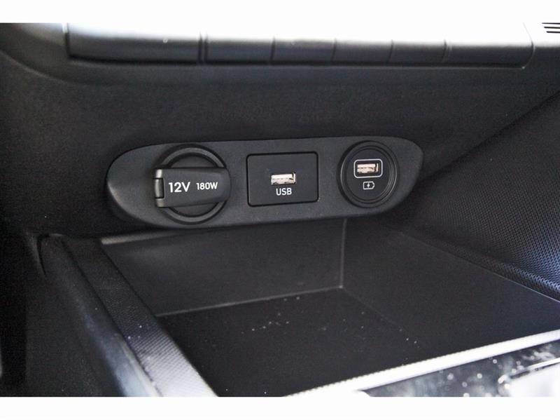 Hyundai Elantra Hybrid  2023