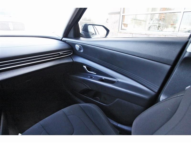 Hyundai Elantra Hybrid  2023