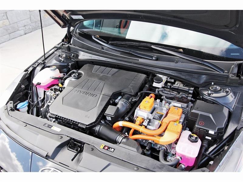 Hyundai Elantra Hybrid  2023