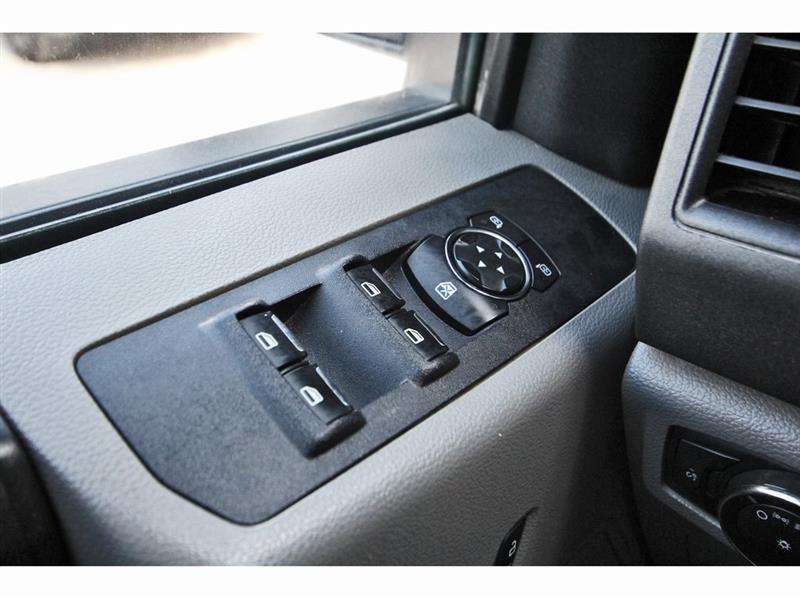 Ford Super Duty F-350 DRW  2021