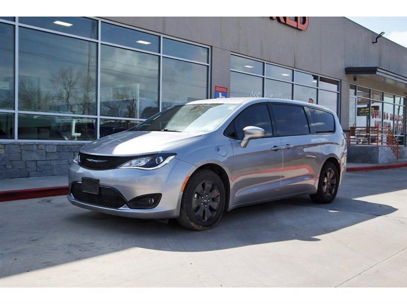 Chrysler Pacifica  2020