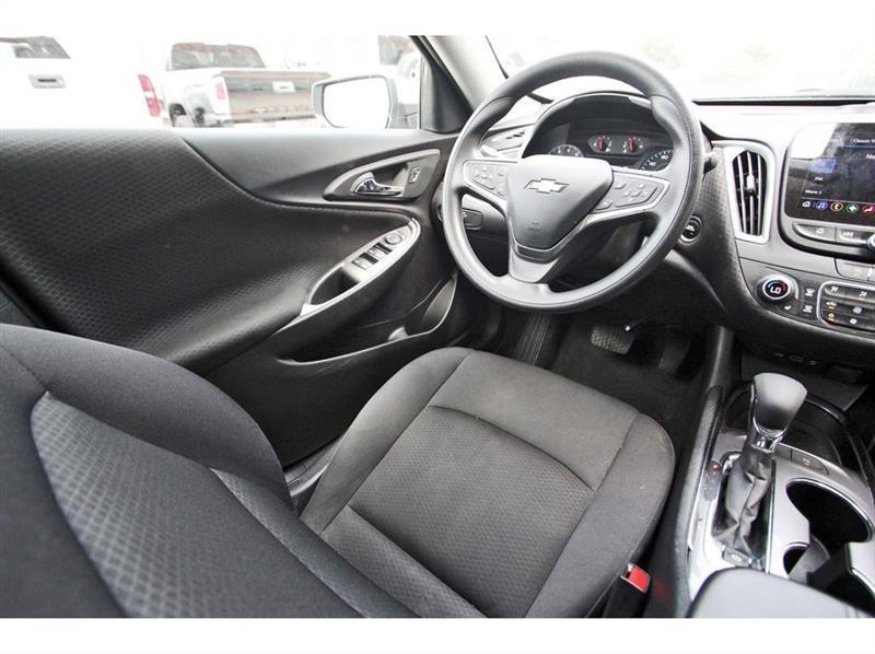 Chevrolet Malibu  2025