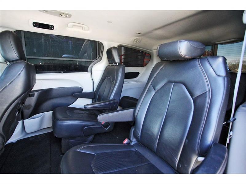 Chrysler Pacifica  2020