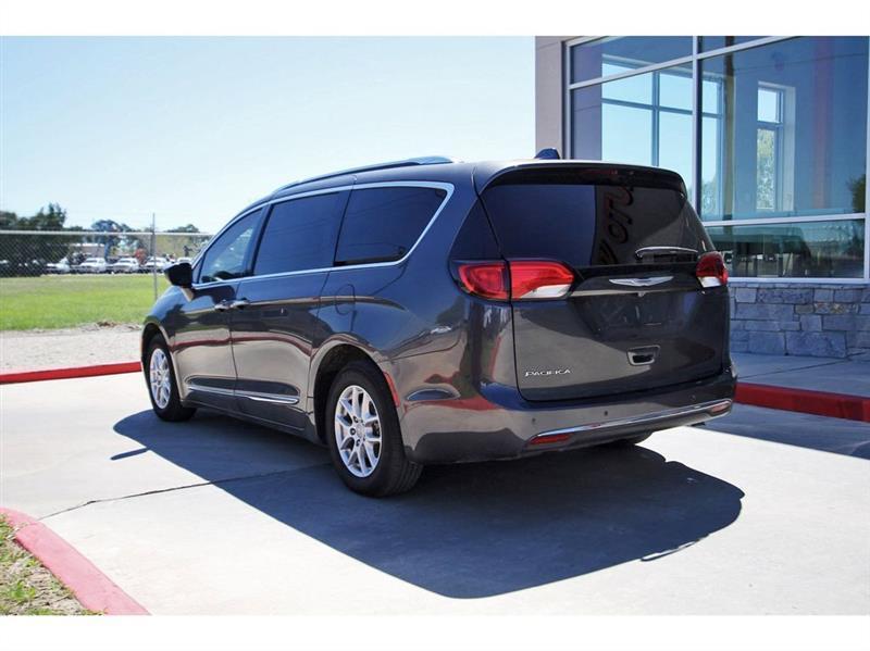 Chrysler Pacifica  2020