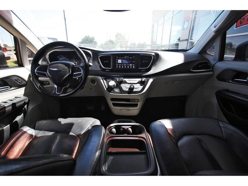 Chrysler Pacifica  2020