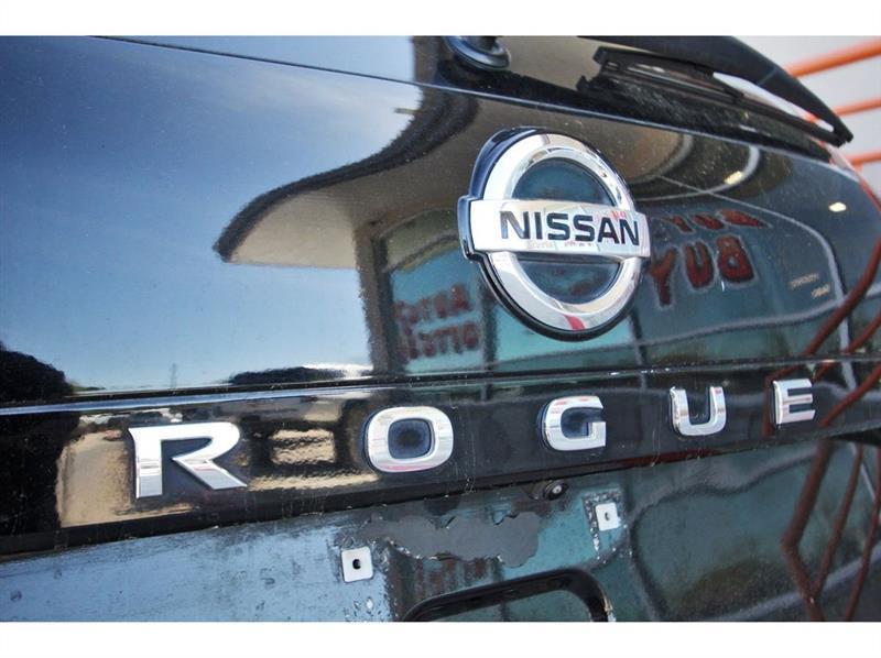 Nissan Rogue  2021