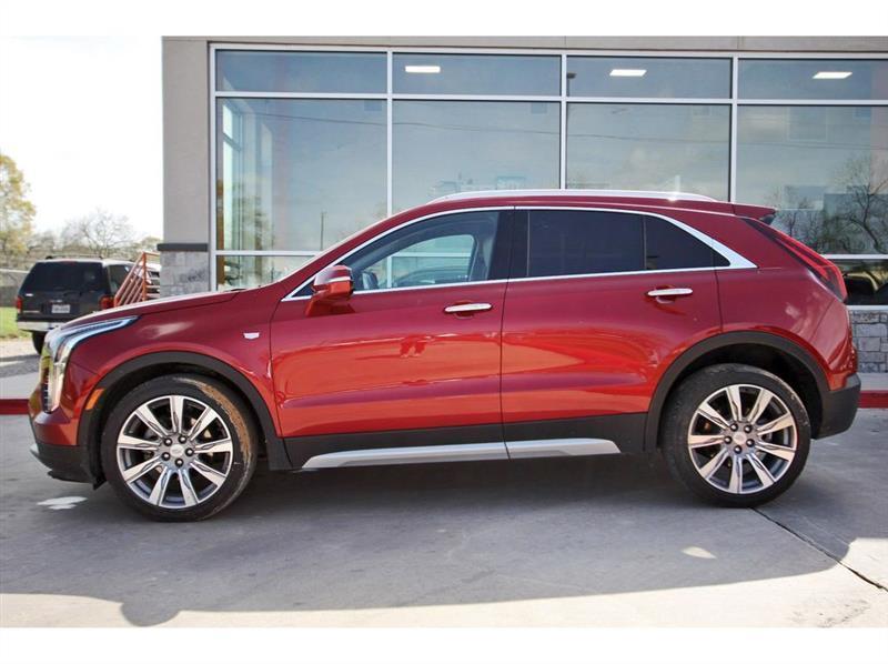 Cadillac XT4  2021