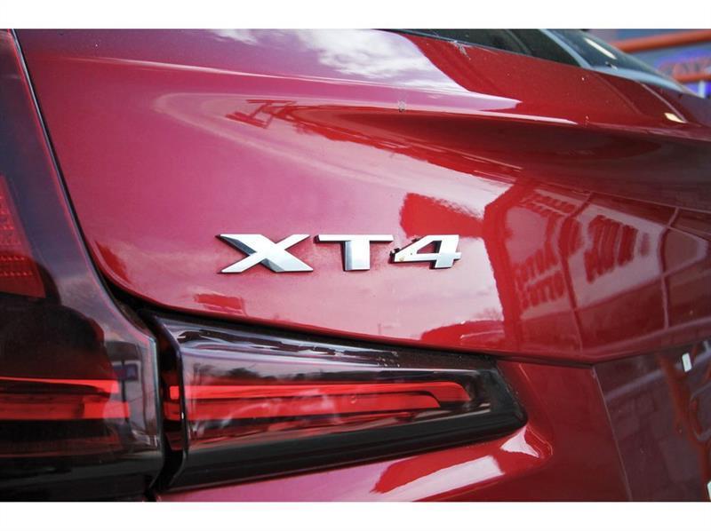 Cadillac XT4  2021