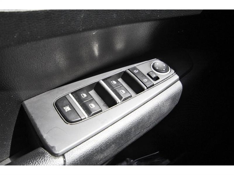 2023 Kia Forte LX - Photo 22