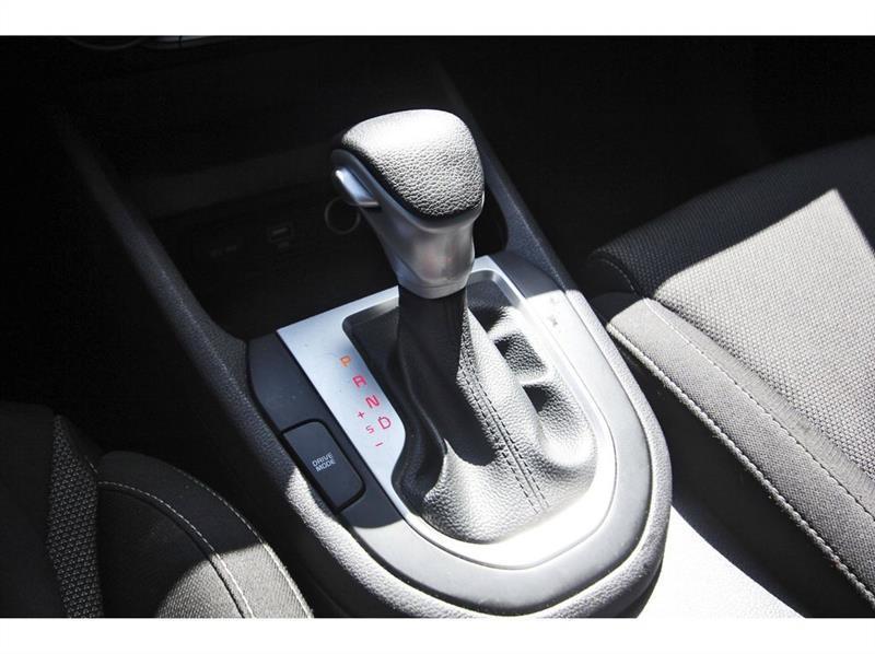 2023 Kia Forte LX - Photo 25