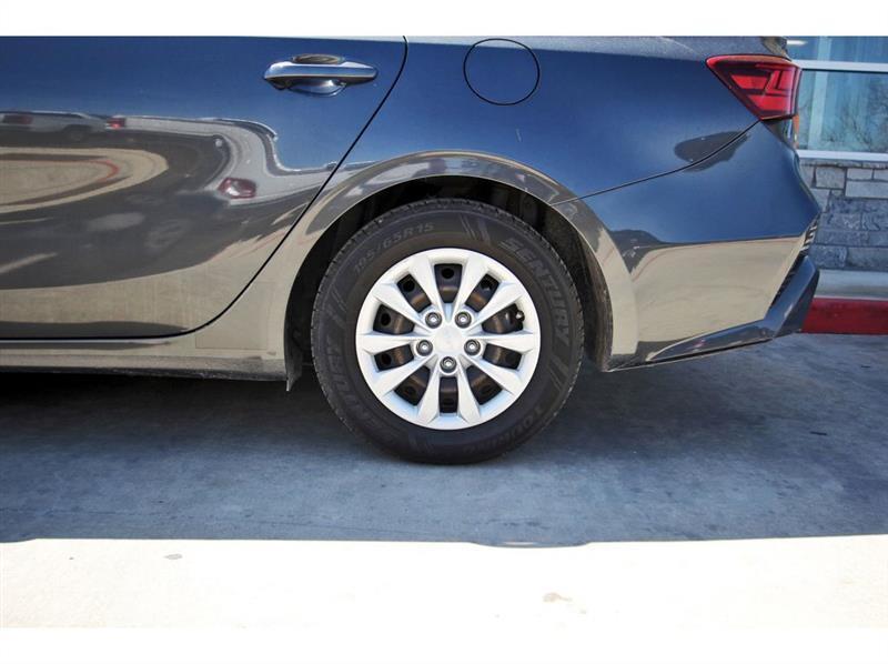 2023 Kia Forte LX - Photo 29