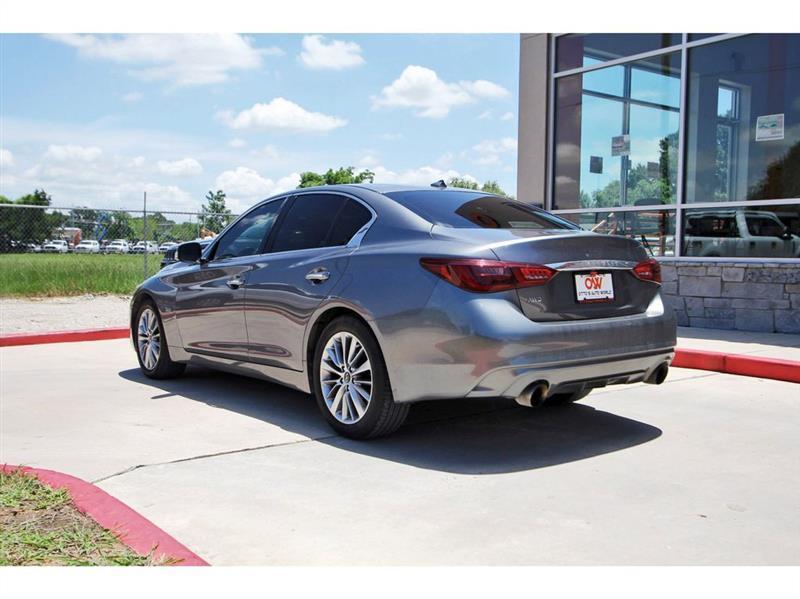 Infiniti Q50  2018