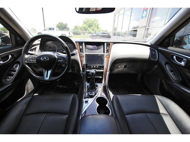 Infiniti Q50  2018