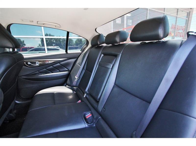 Infiniti Q50  2018