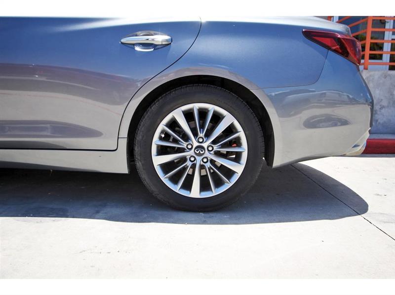 Infiniti Q50  2018
